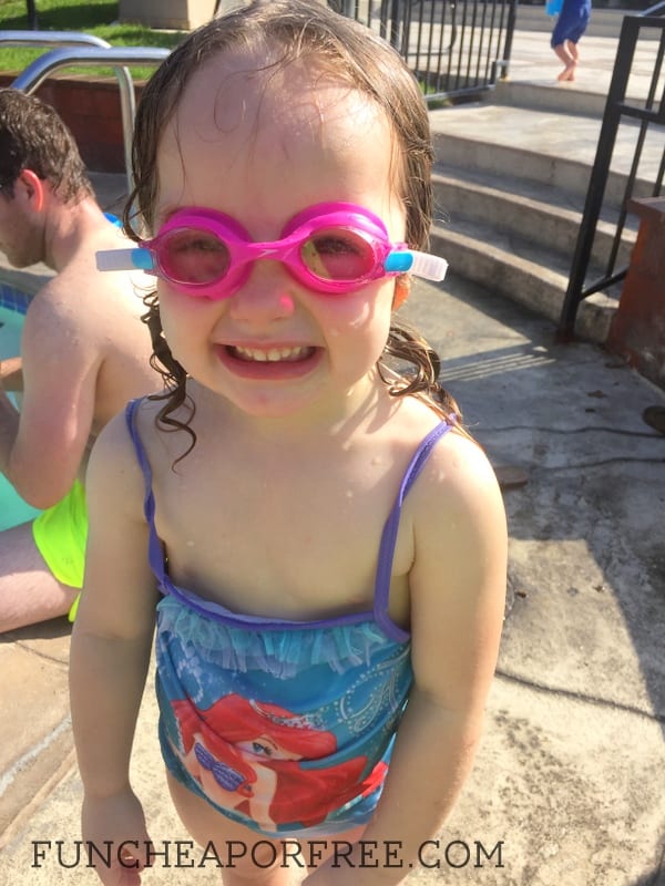 What to bring on a Disneyland vacation, and tons of tips for traveling with kids! From FunCheapOrFree.com